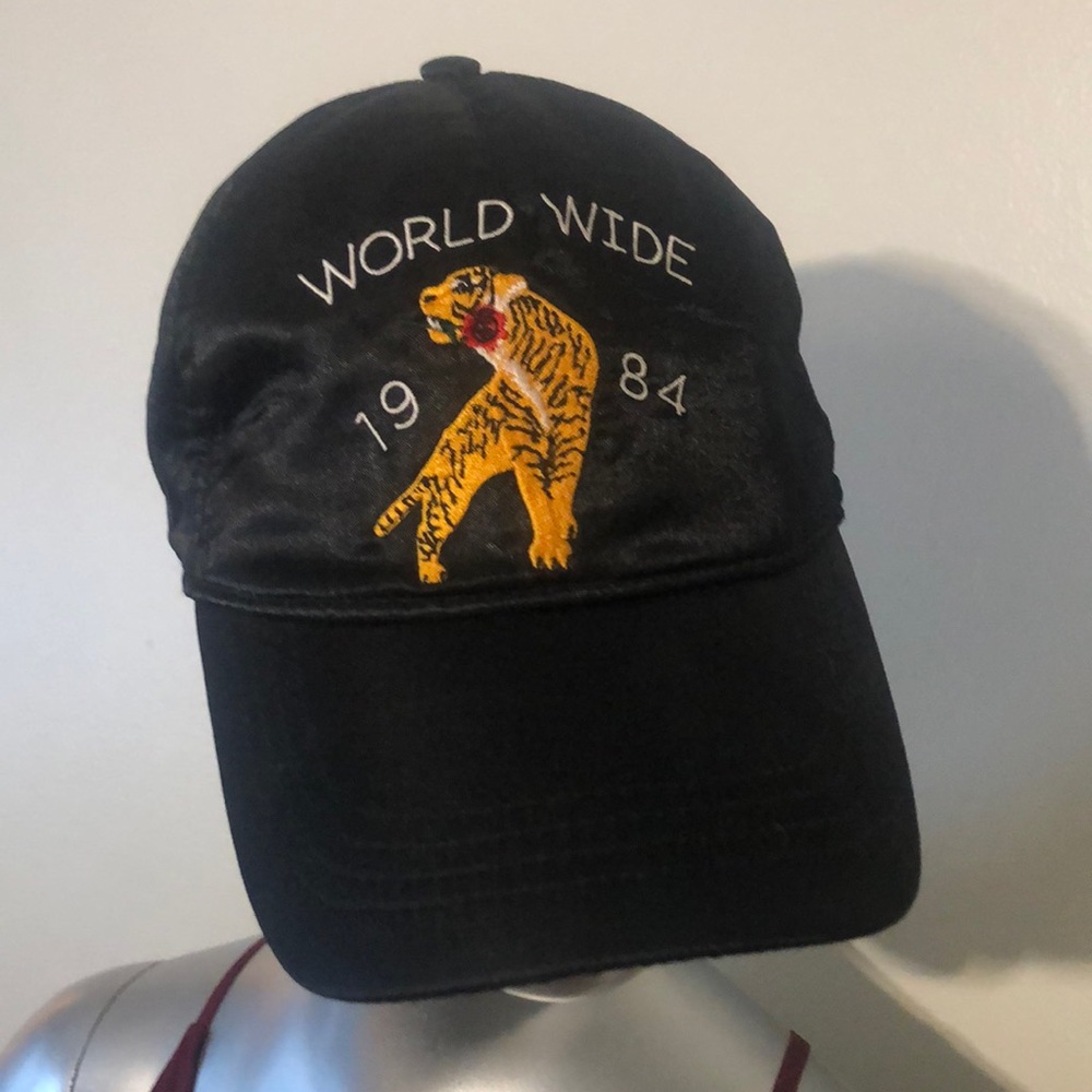 World wide 1984 🧢